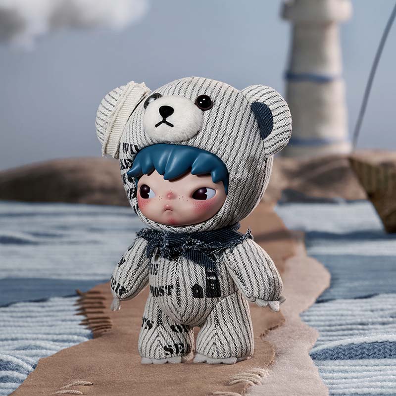 POP MART Hirono Freedom Island Series Plush Doll Hanging Card, UK Exclusive