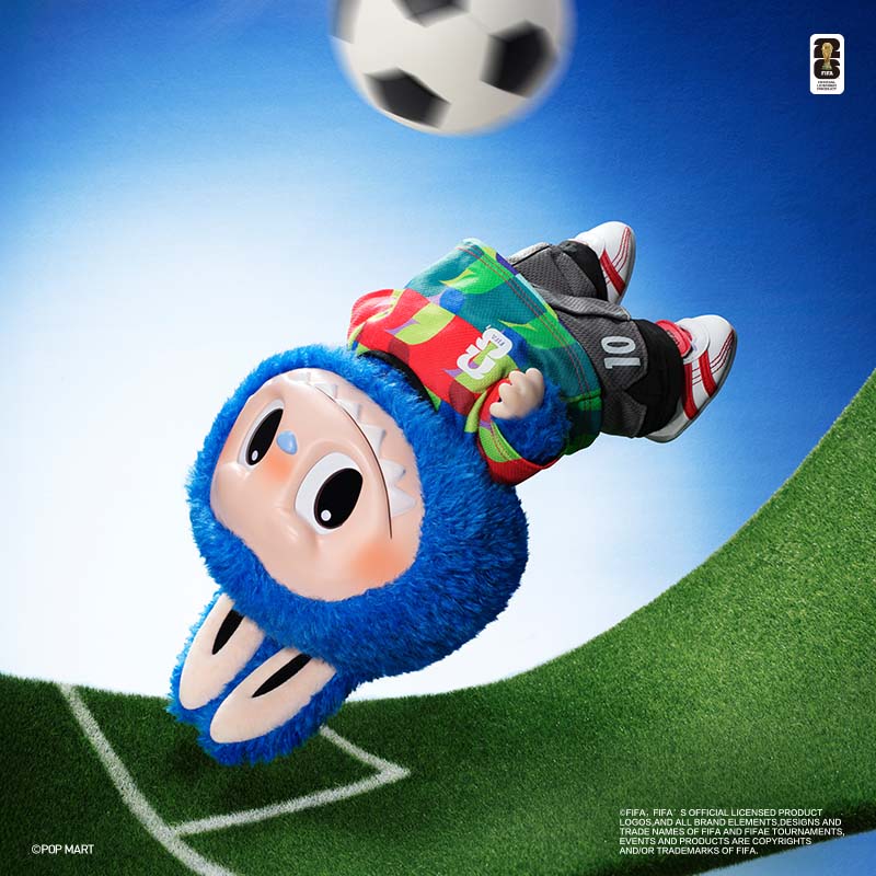 THE MONSTERS × FIFA SERIES-Catch the Win Vinyl Plush Doll