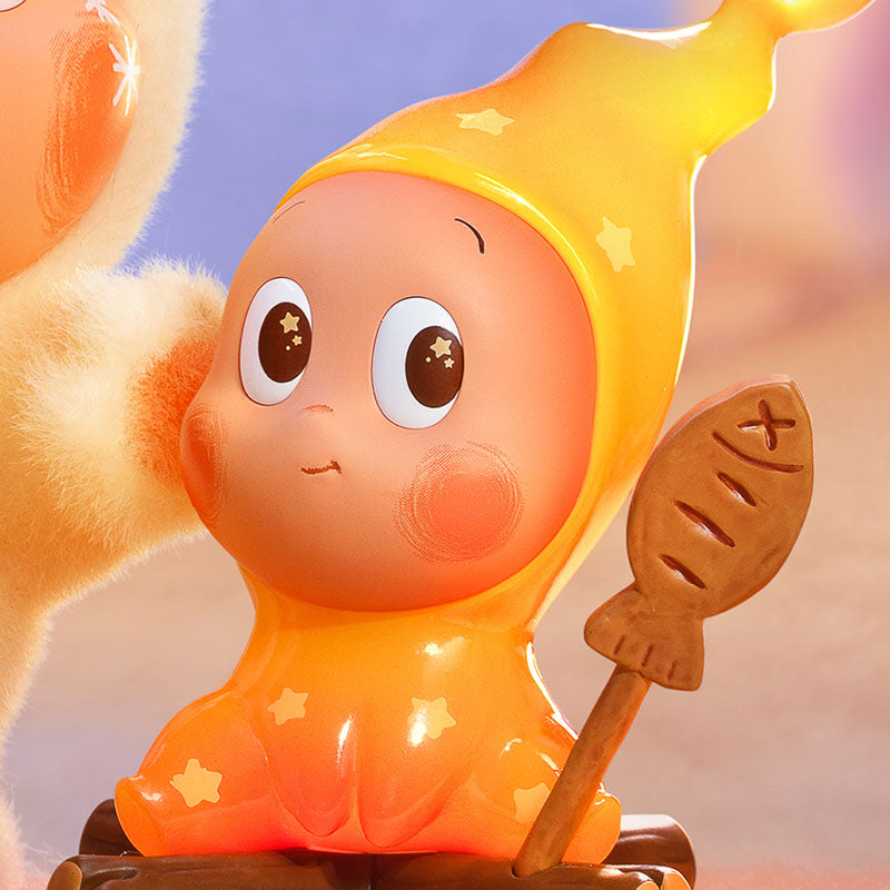 POP MART Twinkle Twinkle Warmth in a Freezing Noon Figure (PRE-ORDER）