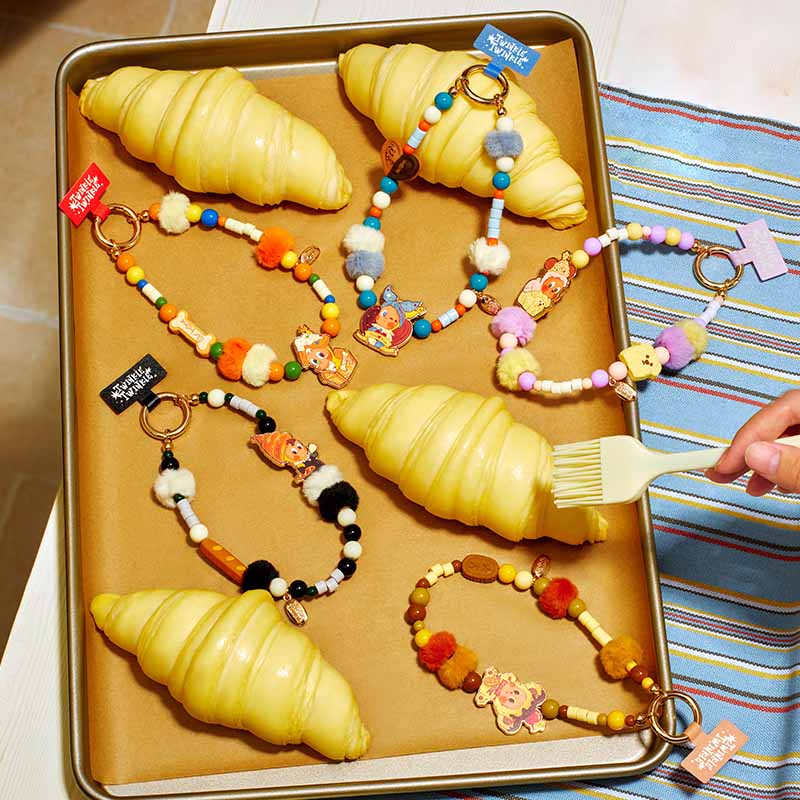 POP MART Twinkle Twinkle Delicious Moments Series Bracelet